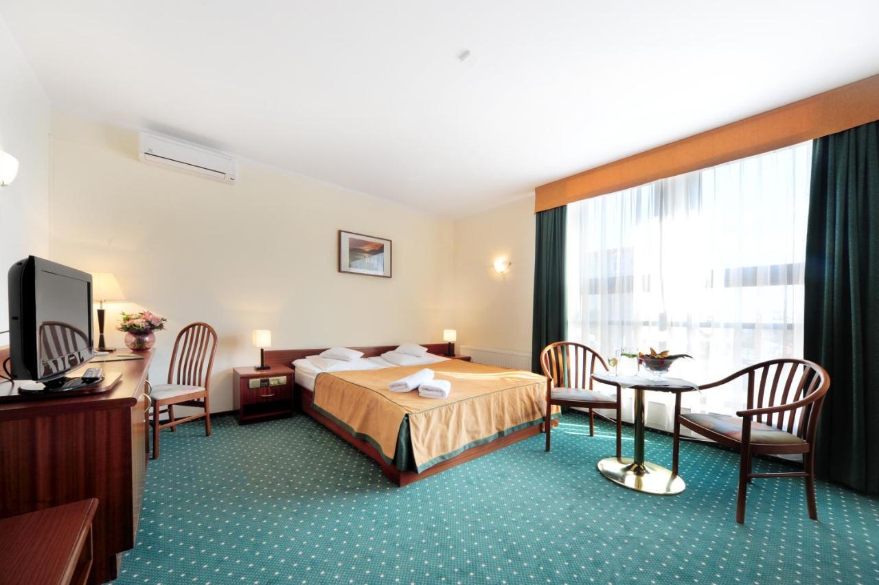 Hotel T&T Poznań Eksteriør billede